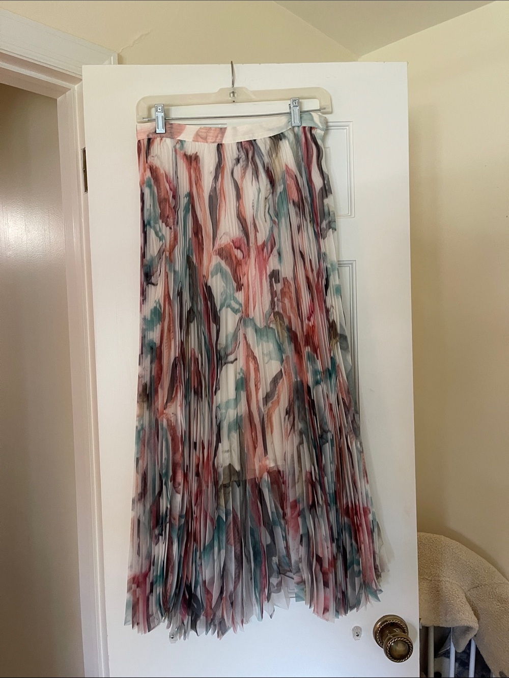 H&M Pleated Maxi Skirt in Multicolor Watercolor Print